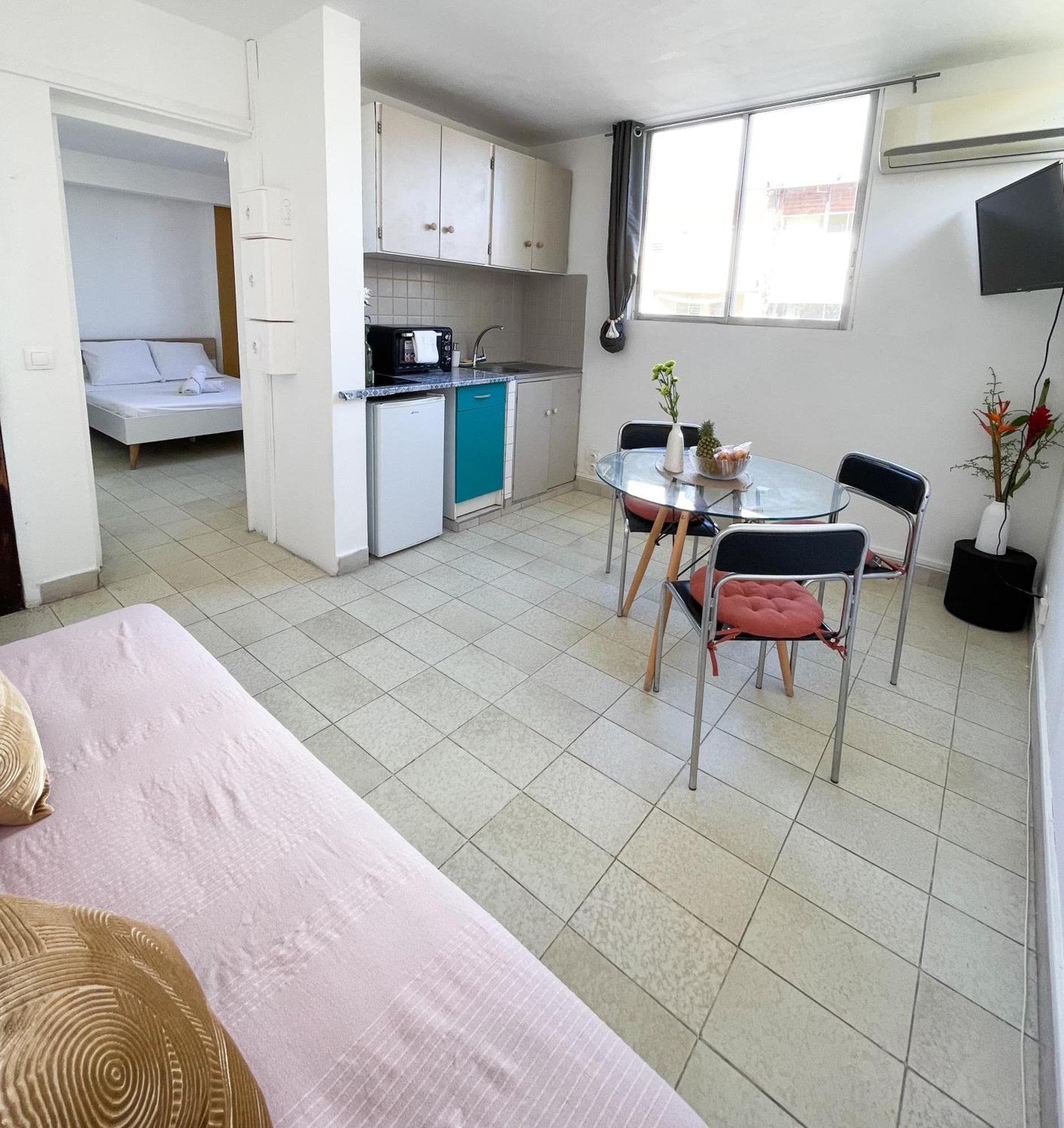 Apartamento T2 Calme Et Lumineux Au Coeur De Pointe-A-Pitre Exterior foto
